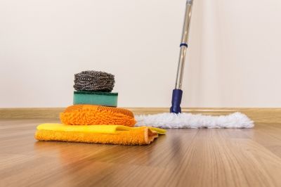 Hardwood Floor Cleaning Service!